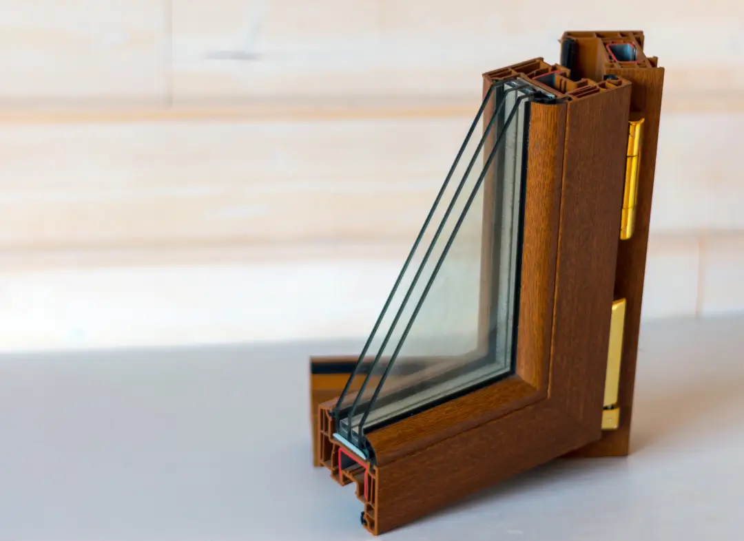 Installation de fenêtre en bois sur mesure Saintes