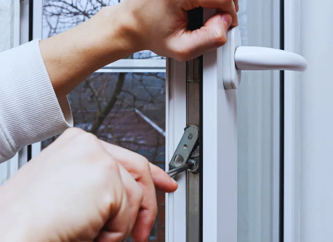 Réparation serrure de fenêtre Saintes